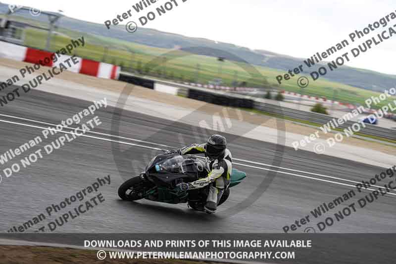 cadwell no limits trackday;cadwell park;cadwell park photographs;cadwell trackday photographs;enduro digital images;event digital images;eventdigitalimages;navarra;no limits trackdays;peter wileman photography;racing digital images;trackday digital images;trackday photos